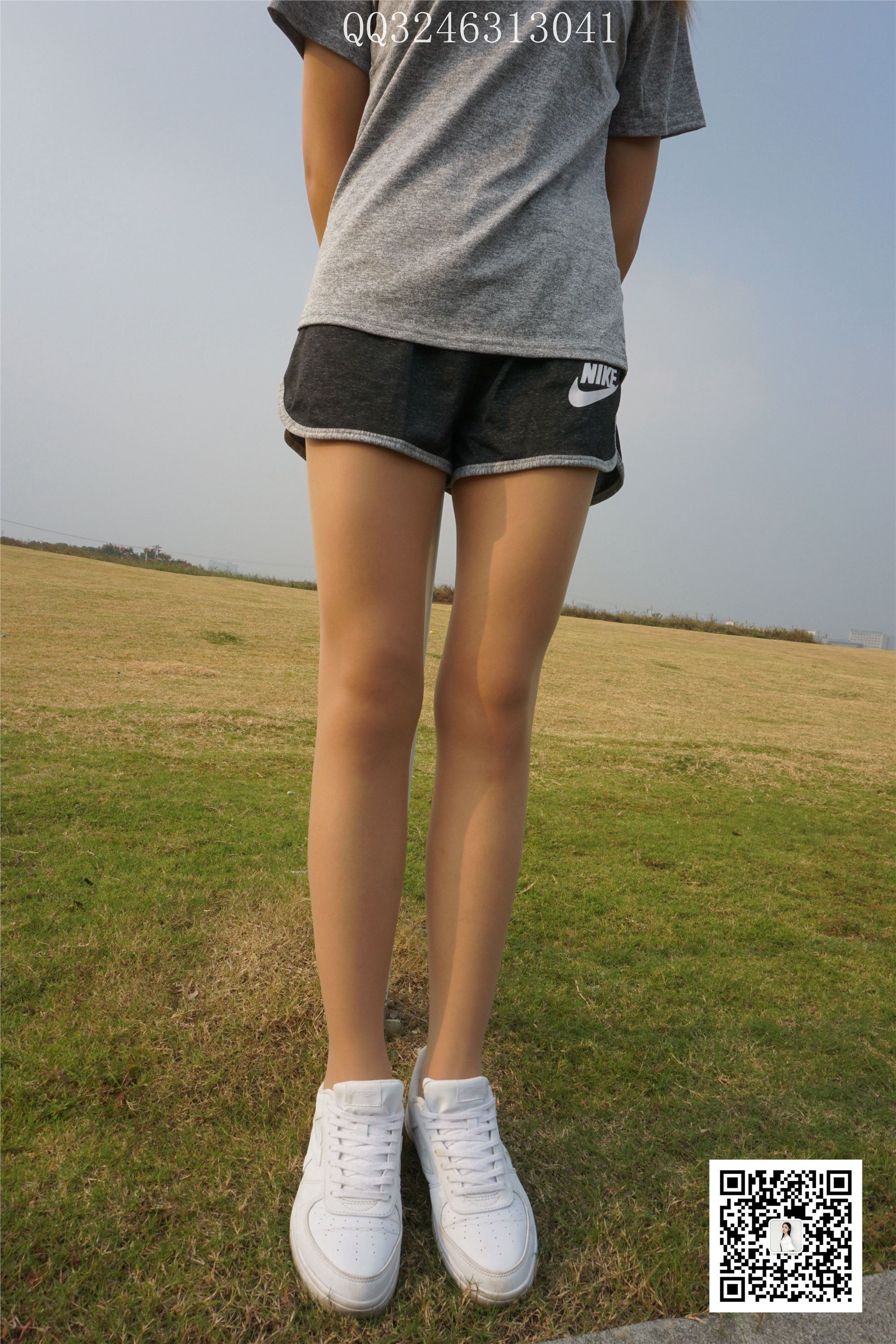 大生模拍 No.089 等公交的丝丝